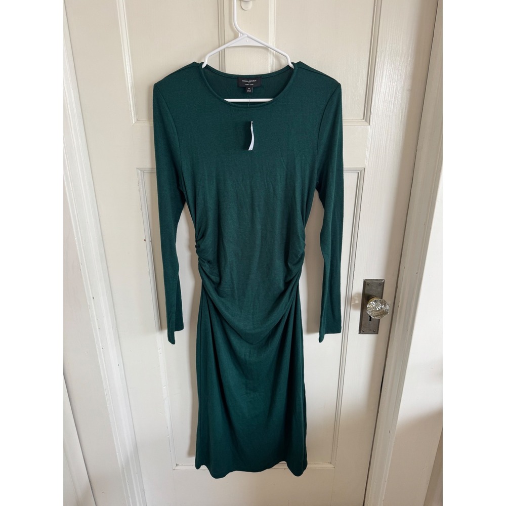 NWT Banana Republic Green Shirred Side long sleeve dress